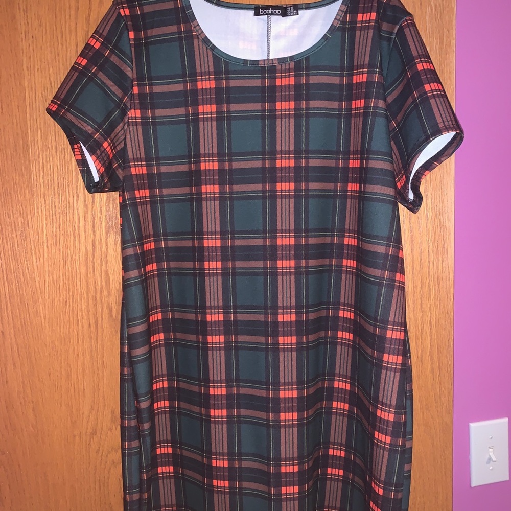 boohoo Plaid T-Shirt dress